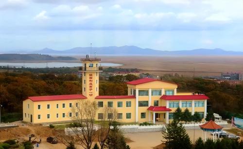 This "suffering" town can see sea at a glance, but never reaches sea
