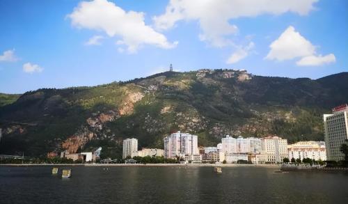 A small town in Yunnan suitable for lying? 7W to buy a house, leave work at 5 o'clock, but many people want to leave every year
