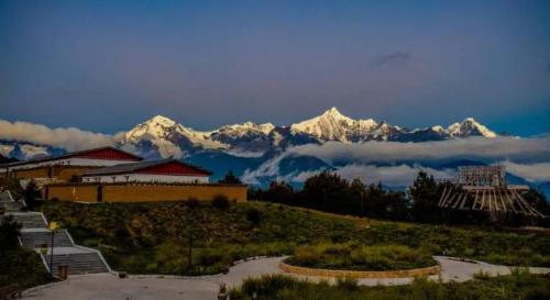 The nine great snow mountains in China are enchanting. Which one were you on?