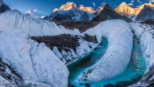 The nine great snow mountains in China are enchanting. Which one were you on?