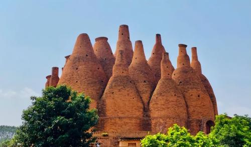 The only city in my country that bears same name as Buddha, with a winter temperature of 22°, is best choice for escaping cold with delicious food and shopping!