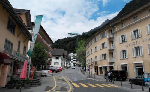 A rich pocket country that can ski in winter as long as you give money, country can also be rented out by day.
