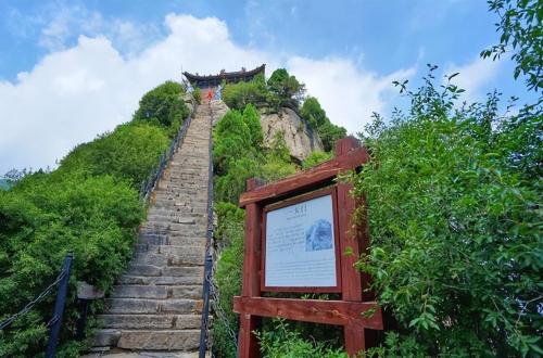 Shanxi has an "embarrassing" scenic spot with a long history and culture, Road 5A, but few tourists.
