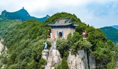 Shanxi has an "embarrassing" scenic spot with a long history and culture, Road 5A, but few tourists.
