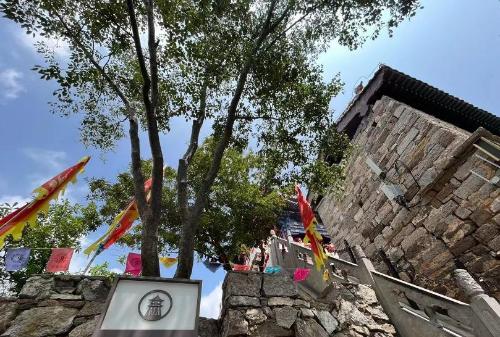 Shanxi has an "embarrassing" scenic spot with a long history and culture, Road 5A, but few tourists.
