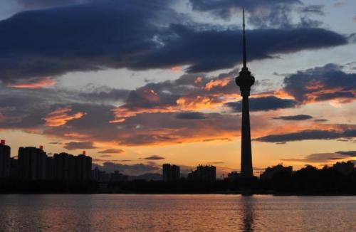 This is first TV tower in my country, built 10 years earlier than Oriental Pearl Tower, and its reputation has spread to United States.
