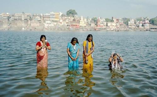 Ganges mineral water goes on sale and 100,000 bottles sell out within an hour? How dirty is water of Ganges?