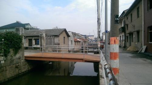 Overseas Chinese Village in Suzhou, built in 1923, is a small Western-style buildings, but why is it called "village of robbers"