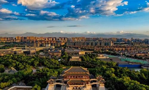 The provincial capital of our country does not have an airport, and you need to fly to neighboring city by plane. Now it has become first choice for tourism!
