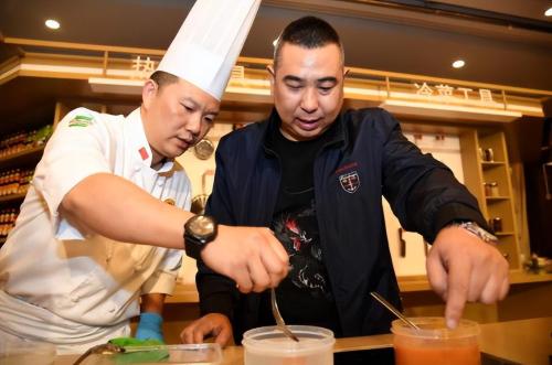 Why don't Europeans and Americans cook, but only in China? American expert: It seems we live in primitive times