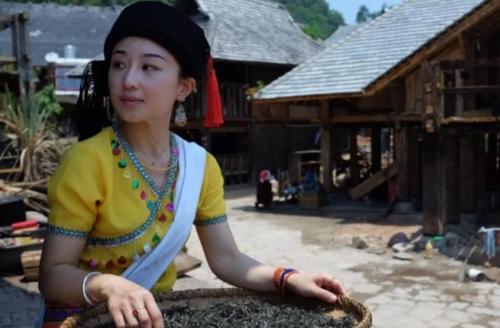 The last 80-year-old Prince Blang in Yunnan lived in seclusion in a virgin forest in "Land of Eight Hundred Daughters-in-Law."
