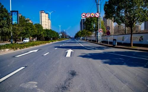 Not many cars slow down domestic traffic, experts: no one can move these “three big mountains”