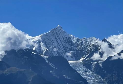 This "divine mountain" in Yunnan, as long as Japanese are there, it will disappear, and experts cannot explain it
