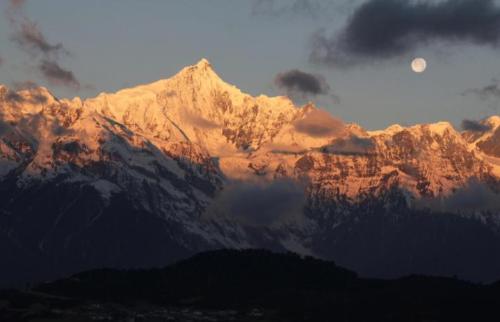 This "divine mountain" in Yunnan, as long as Japanese are there, it will disappear, and experts cannot explain it