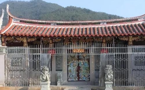 The Chen family in Yimen, Jiangxi Province: After 332 years without separation, emperor forcibly separated family and 3,900 people lived together.
