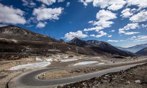China built Qinghai-Tibet line and then Sichuan-Tibet line, why build Sichuan-Tibet railway? Foreigners can't understand
