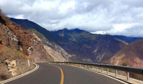China built Qinghai-Tibet line and then Sichuan-Tibet line, why build Sichuan-Tibet railway? Foreigners can't understand
