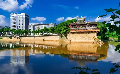 Sichuan has significantly regressed. Previously, she did not lag behind Chongqing. She may be able to regain her fame through mergers.
