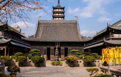 "Poor" temples in Liaoning, do not engage in tourism and do not touch money, sleep 4 hours a day and eat once