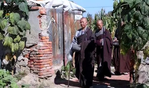 "Poor" temples in Liaoning, do not engage in tourism and do not touch money, sleep 4 hours a day and eat once