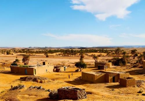 The first village in Chinese desert was discovered thanks to construction of a desert road Villagers do not know what year and month it is