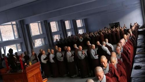 "Clean" monastic temple in northeast China: no tourism, no tickets, go for alms at a certain time every year