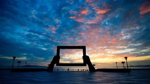 China's cleanest coastal city, comfortable and leisurely, with low housing prices is known as "Global Habitat".