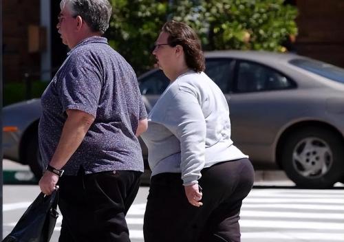 In developed countries with fattest population, obese population is expected to reach 75%. Tourists: there are a lot of fat people on streets