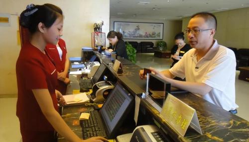 When leaving hotel, try to take these 4 things away, otherwise cleaning lady will laugh at you
