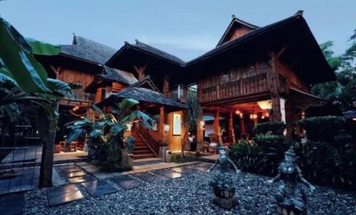 After leaving Sanya, people from northeast flocked to this city full of Southeast Asian style, delicious food.