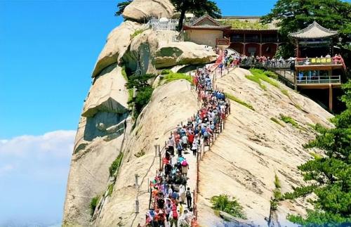 There are 4 unsolved mysteries in Huashan, and experts cannot explain them. Is this work of gods?