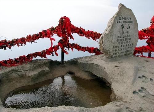There are 4 unsolved mysteries in Huashan, and experts cannot explain them. Is this work of gods?