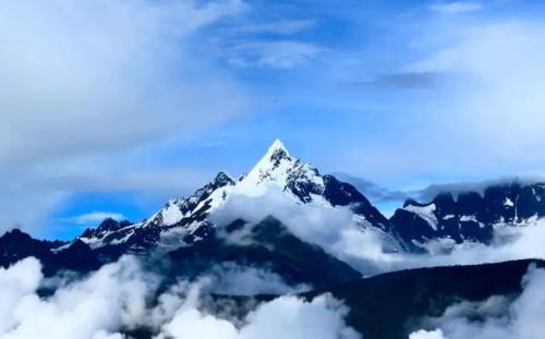 The most difficult mountain in world to climb, no one has yet reached summit, and mortality rate for those who try to climb to top is 100%

