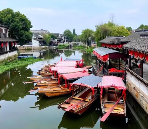 The saddest ancient city in China, 70% of businesses are closed and evacuated, and once popular attractions have turned into empty towns.