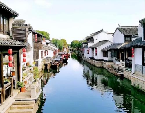 The saddest ancient city in China, 70% of businesses are closed and evacuated, and once popular attractions have turned into empty towns.