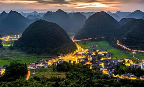 Another "fake ancient city" in Guizhou is unfinished, costing $3.25 billion to build, but went bankrupt due to a broken chain of capital.
