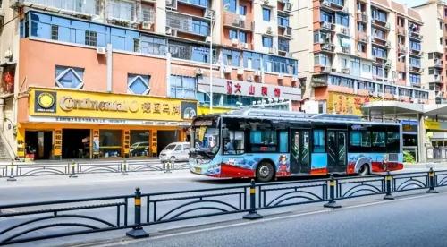 the first "free" bus city in my country has been around for 13 years and is very suitable for recreation