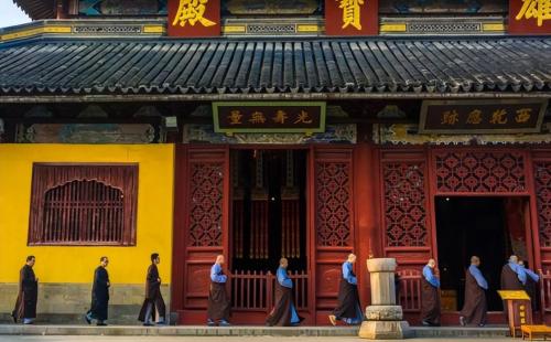 Sichuan Qingliu Temple, entrance fee plus parking fee is 2 yuan and vegetarian food is 3 yuan. Have you ever been there?