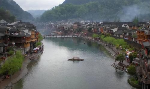 The only one in world! This is king of Hunan Province, and "most" of people who come to Zhangjiajie are Koreans.
