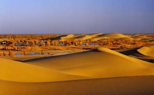In middle of Taklamakan desert in Xinjiang, a mysterious ancient village was discovered, origin of whose inhabitants is still unknown