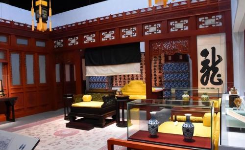 Why is Hall of Mind Improvement in Forbidden City cold and humid all year round? It wasn't until experts dug up floor that they discovered the secret.