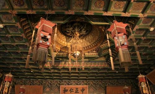 Why is Hall of Mind Improvement in Forbidden City cold and humid all year round? It wasn't until experts dug up floor that they discovered the secret.