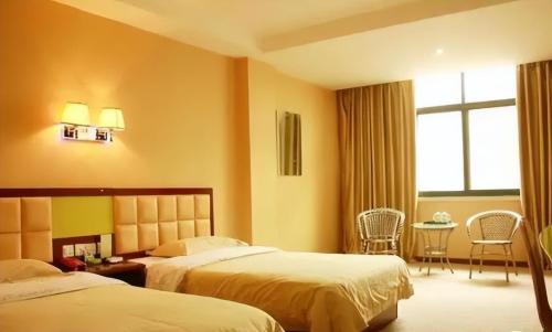 When I sleep in a hotel, why does waiter remind me to turn on light in bathroom? know as soon as possible
