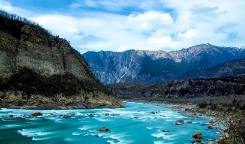 India is categorically against! My country already has Three Gorges Dam, so why else should Yarlung Zangbo River be developed?