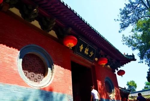 How beautiful is capital under cassock? Abbot Shi Yongxing bought land for 450 million yuan and owns 18 companies