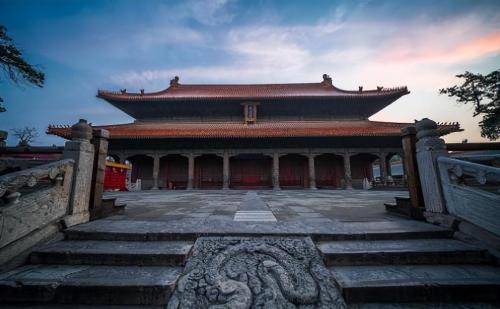 Hidden at junction of three provinces of Hunan, Jiangxi and Guangdong is a mysterious hot spring discovered during Ming Dynasty, water is hot enough to boil eggs.
