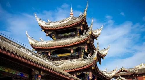 The cleanest city in China, with beautiful nature, warm in winter and cool in summer, many people choose to retire here.