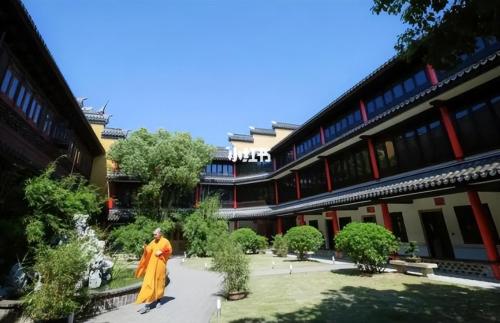 Shanghai temple of "Conscience", free Lenten meals, courtyard is full of zen, but little known.