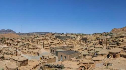 "Land of Gnomes" really exists, height of house is less than 2 meters, and average height is only 1 meter1
